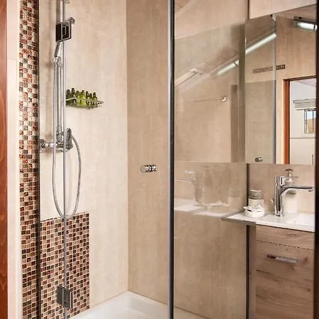 Splantzia - Heated Pool - Garden *