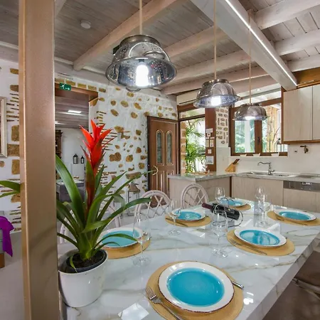 Βίλα Splantzia - Heated Pool - Garden Χανιά