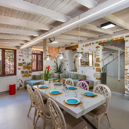 Splantzia - Heated Pool - Garden Villa La Canea