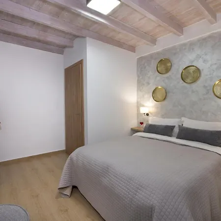 Villa Splantzia - Heated Pool - Garden La Canea