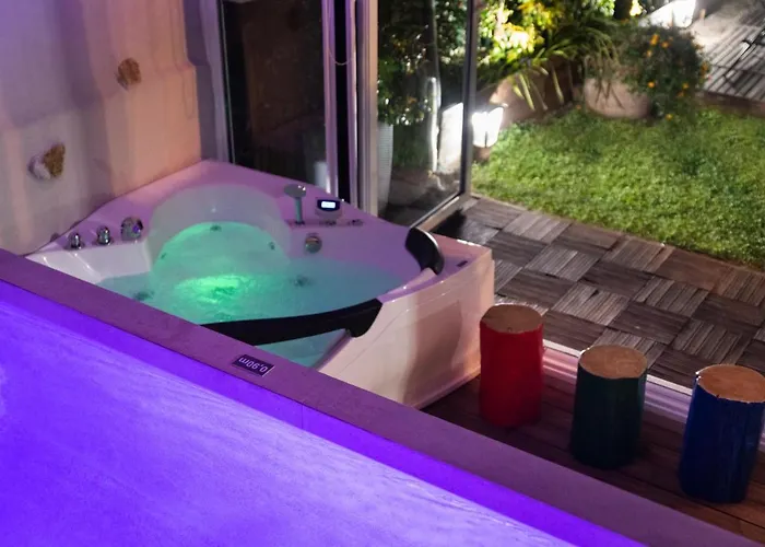 Villa Splantzia - Heated Pool - Garden La Canée