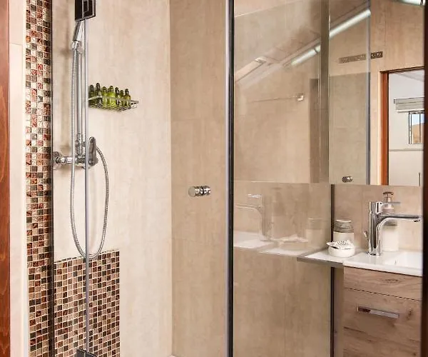 Splantzia - Heated Pool - Garden *