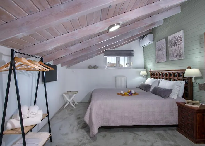 Splantzia - Heated Pool - Garden Villa La Canée