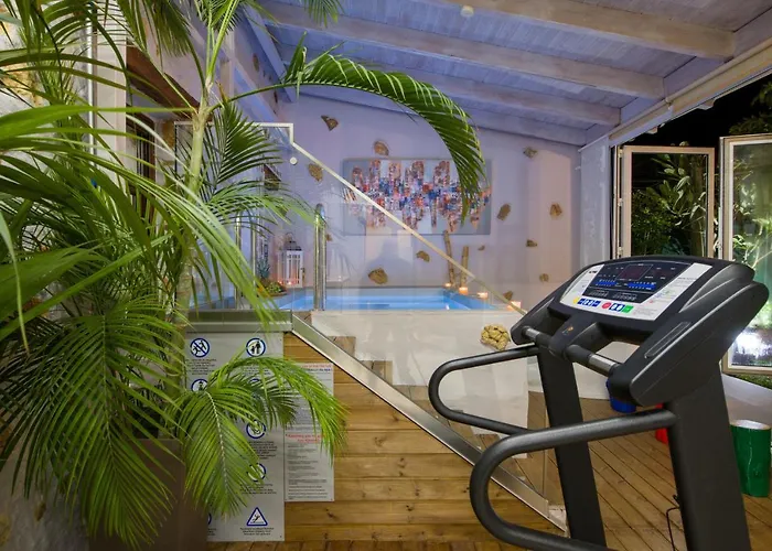 Splantzia - Heated Pool - Garden Villa *